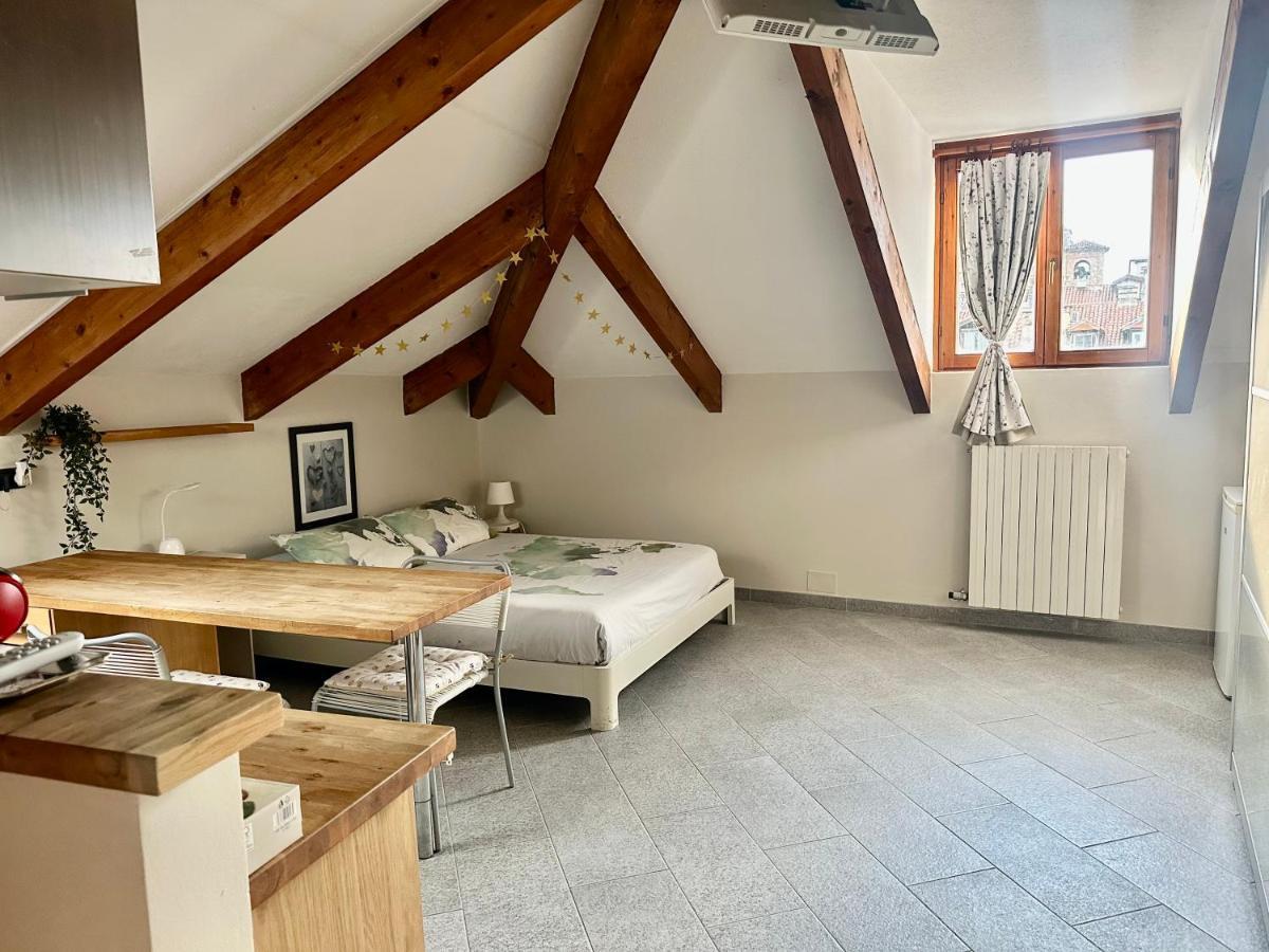 Loft Centro Storico Tommaso Διαμέρισμα Τορίνο Εξωτερικό φωτογραφία